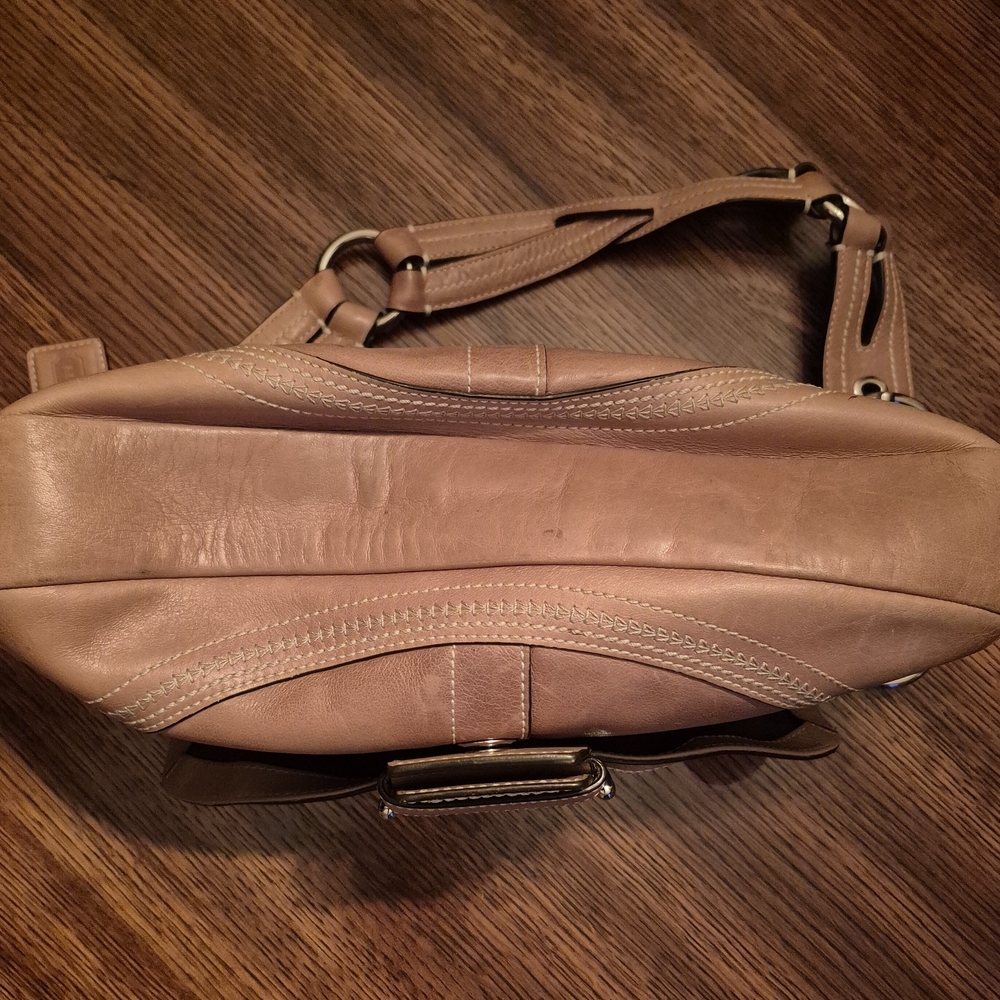 Coach Tan Leather Shoulder Bag - Picture 6 of 6